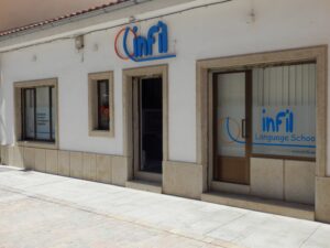 infil lnstituto de Formación e Investigación Lingüística Salamanca Villares Carbajosa Cursos